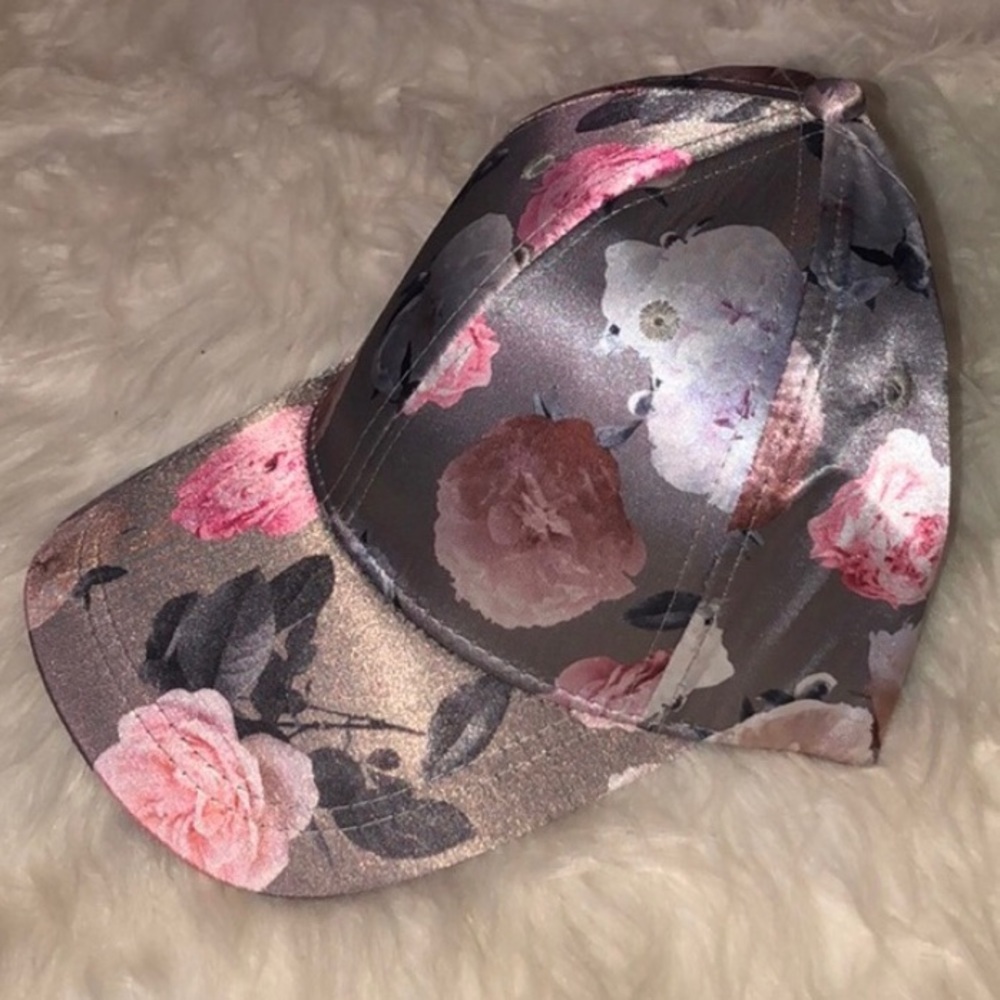Satin Hat - Picture 2 of 3